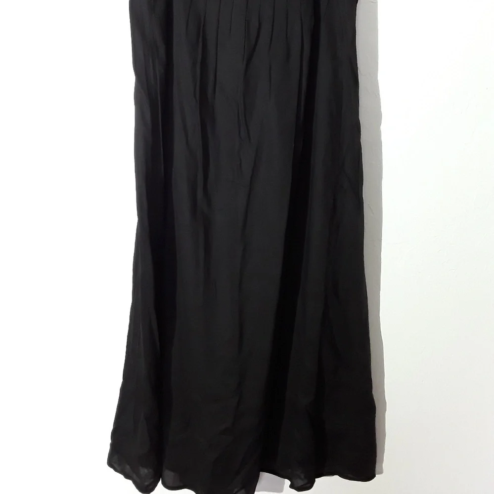 Loft New women black long maxi skirt size 6 New